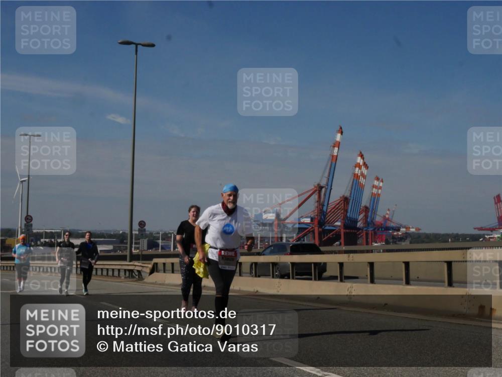 03.10.2025 - Köhlbrandbrückenlauf Matties Gatica Varas http://msf.ph/oto/9010317 03.10.2025 13:10:15 Position 2  meine-sportfotos.de