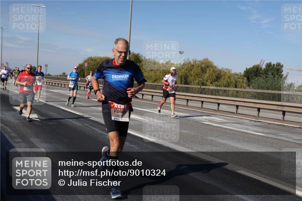 03.10.2025 - Köhlbrandbrückenlauf Julia Fischer http://msf.ph/oto/9010324 03.10.2025 12:55:42 Position 3 5977 meine-sportfotos.de
