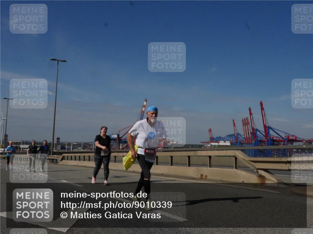03.10.2025 - Köhlbrandbrückenlauf Matties Gatica Varas http://msf.ph/oto/9010339 03.10.2025 13:10:17 Position 2  meine-sportfotos.de