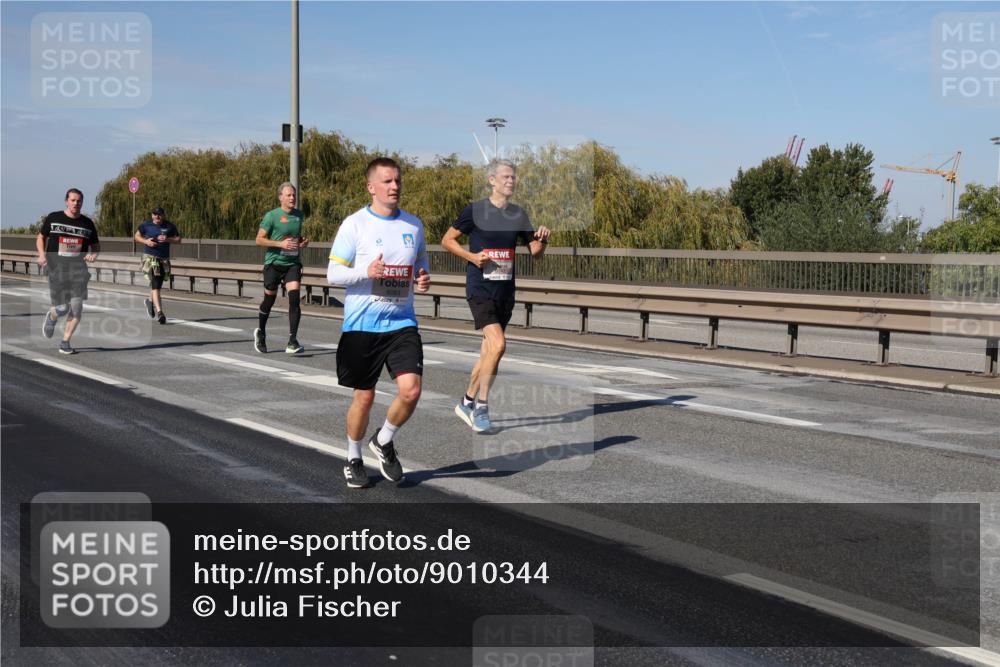 03.10.2025 - Köhlbrandbrückenlauf Julia Fischer http://msf.ph/oto/9010344 03.10.2025 12:55:49 Position 3  meine-sportfotos.de