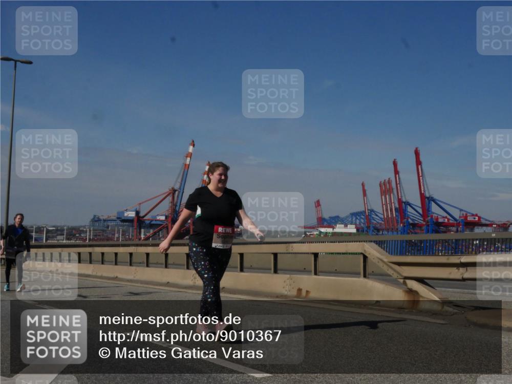 03.10.2025 - Köhlbrandbrückenlauf Matties Gatica Varas http://msf.ph/oto/9010367 03.10.2025 13:10:19 Position 2  meine-sportfotos.de