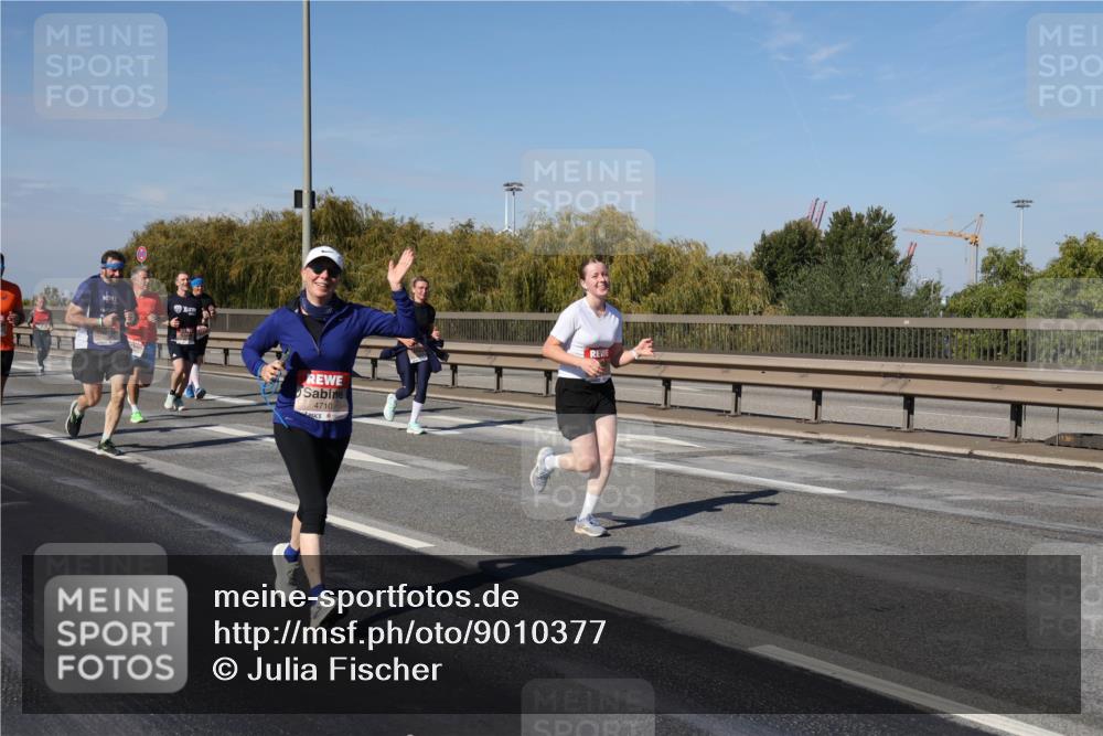 03.10.2025 - Köhlbrandbrückenlauf Julia Fischer http://msf.ph/oto/9010377 03.10.2025 12:55:57 Position 3 4710 meine-sportfotos.de