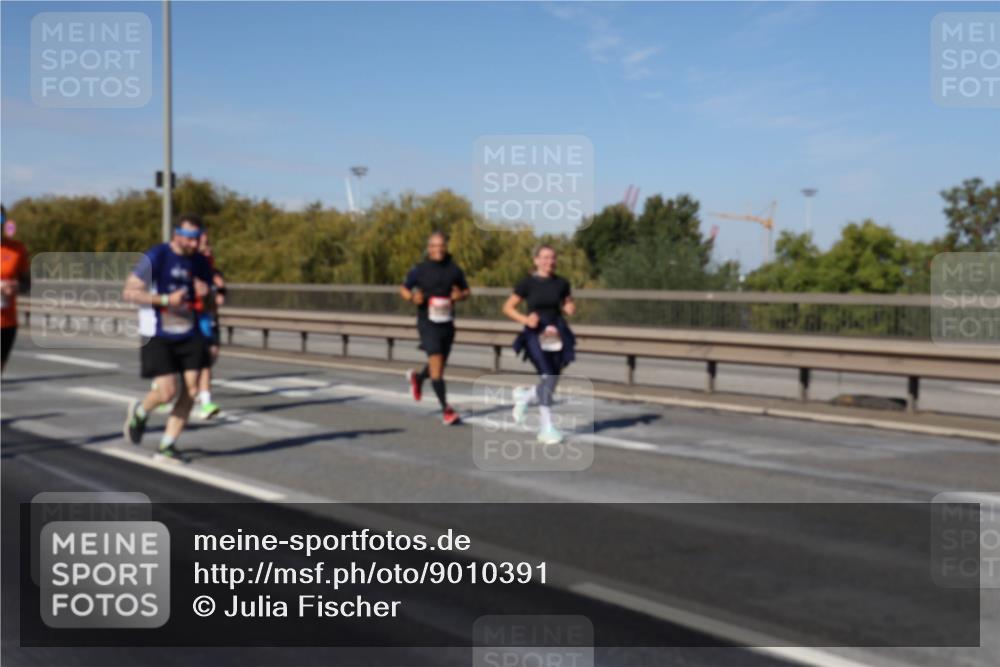 03.10.2025 - Köhlbrandbrückenlauf Julia Fischer http://msf.ph/oto/9010391 03.10.2025 12:55:59 Position 3  meine-sportfotos.de