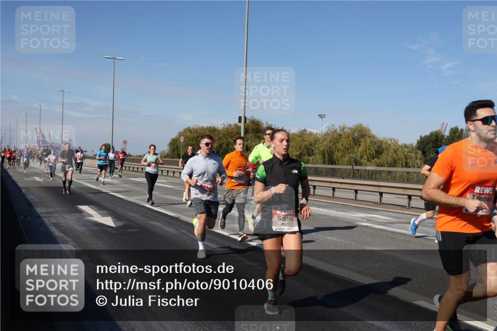 03.10.2025 - Köhlbrandbrückenlauf Julia Fischer http://msf.ph/oto/9010406 03.10.2025 12:56:01 Position 3 6622 meine-sportfotos.de