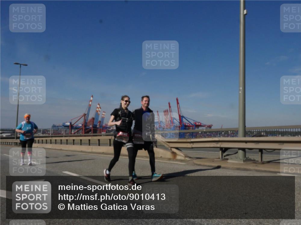 03.10.2025 - Köhlbrandbrückenlauf Matties Gatica Varas http://msf.ph/oto/9010413 03.10.2025 13:10:26 Position 2  meine-sportfotos.de