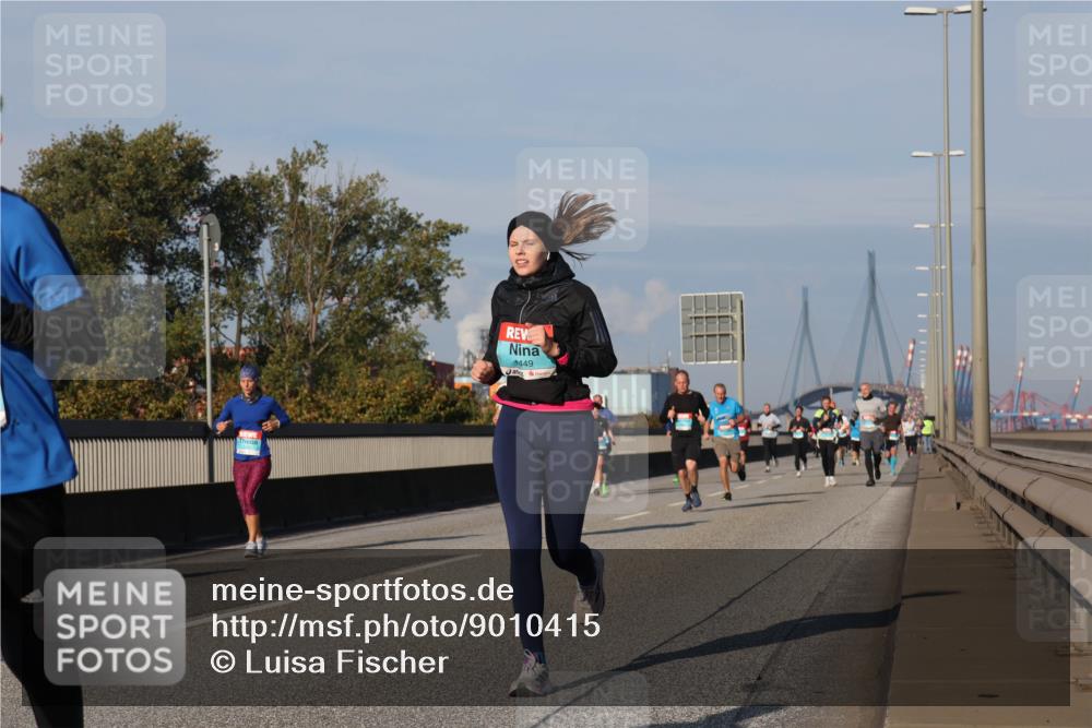 03.10.2025 - Köhlbrandbrückenlauf Luisa Fischer http://msf.ph/oto/9010415 03.10.2025 10:52:27 Position 3 449 meine-sportfotos.de