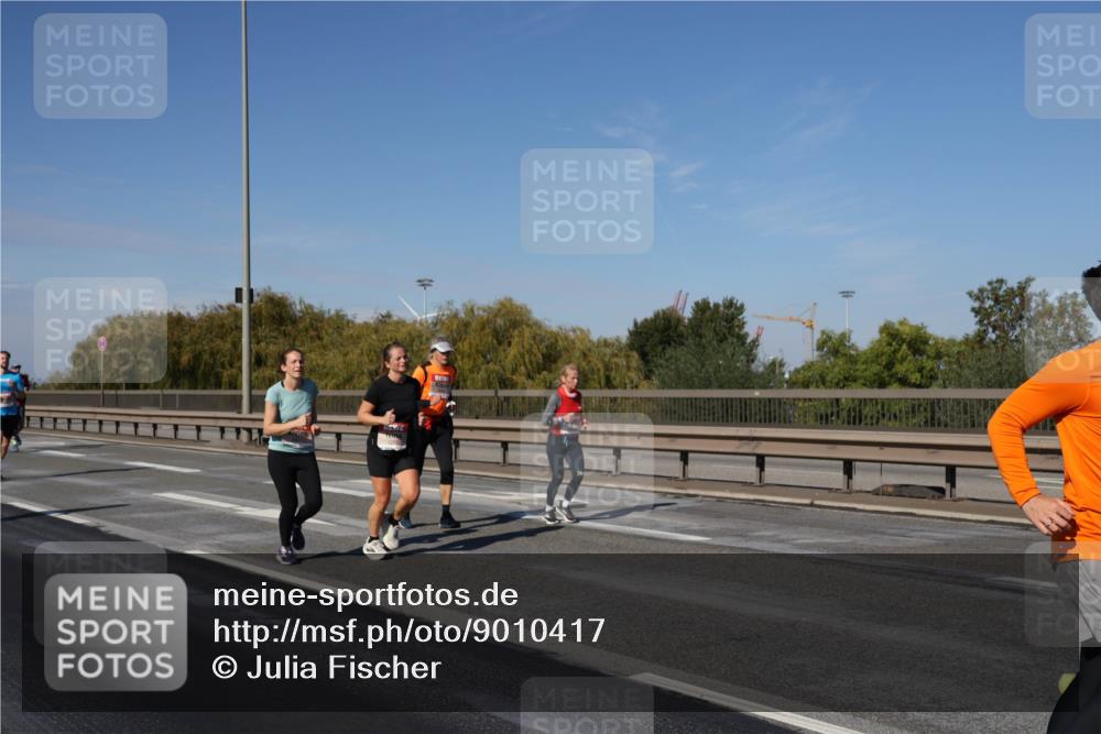 03.10.2025 - Köhlbrandbrückenlauf Julia Fischer http://msf.ph/oto/9010417 03.10.2025 12:56:04 Position 3  meine-sportfotos.de