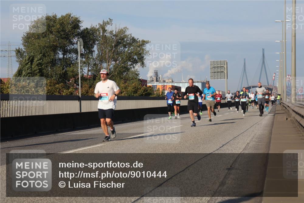 03.10.2025 - Köhlbrandbrückenlauf Luisa Fischer http://msf.ph/oto/9010444 03.10.2025 10:52:29 Position 3  meine-sportfotos.de
