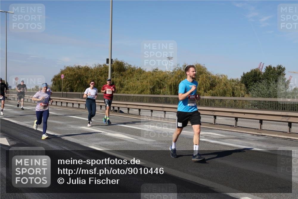 03.10.2025 - Köhlbrandbrückenlauf Julia Fischer http://msf.ph/oto/9010446 03.10.2025 12:56:08 Position 3  meine-sportfotos.de