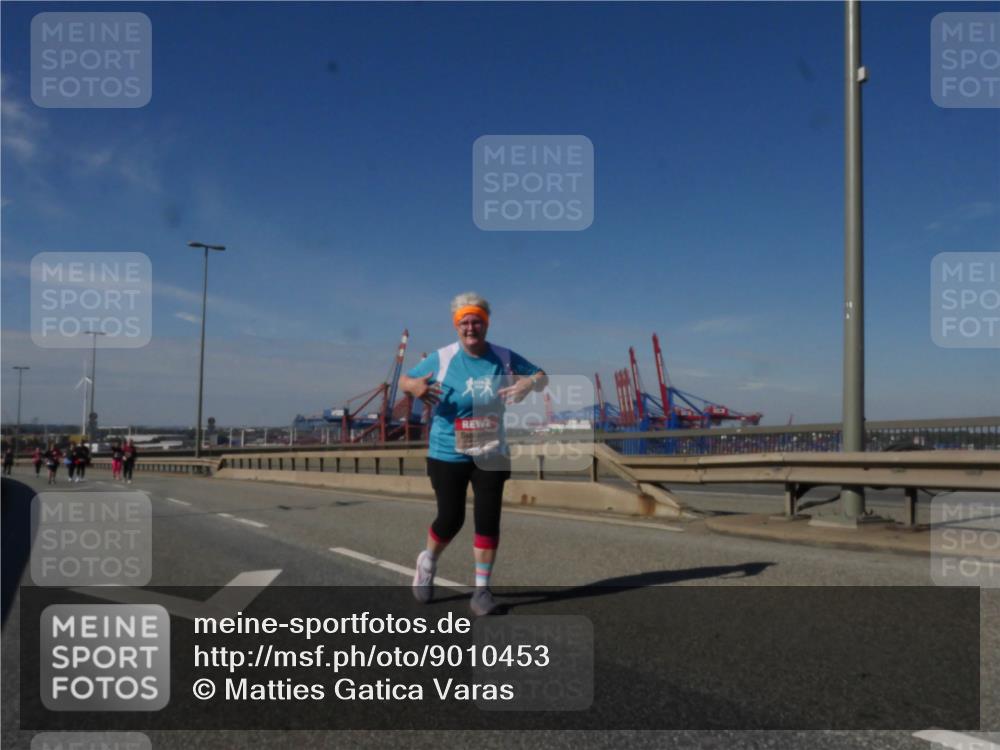 03.10.2025 - Köhlbrandbrückenlauf Matties Gatica Varas http://msf.ph/oto/9010453 03.10.2025 13:10:30 Position 2  meine-sportfotos.de