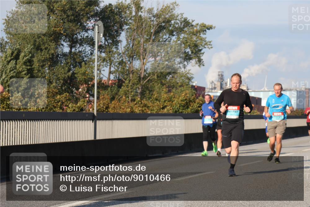 03.10.2025 - Köhlbrandbrückenlauf Luisa Fischer http://msf.ph/oto/9010466 03.10.2025 10:52:31 Position 3 2807 meine-sportfotos.de