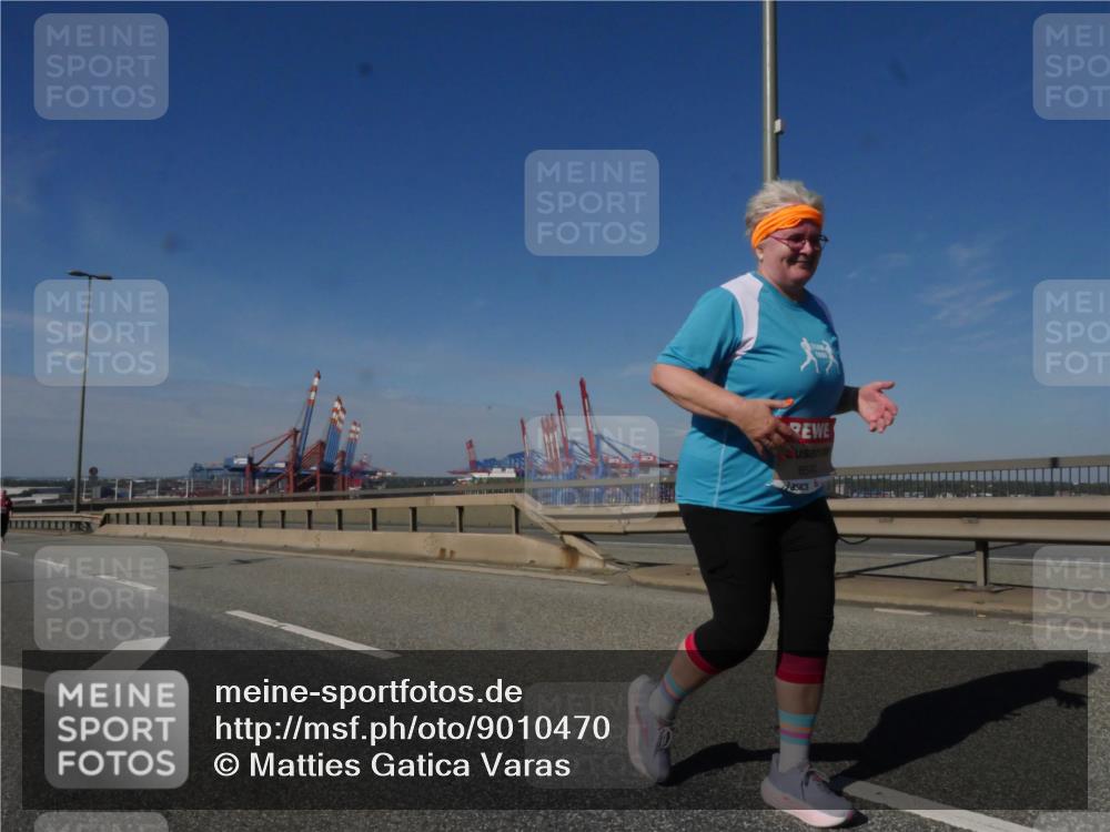03.10.2025 - Köhlbrandbrückenlauf Matties Gatica Varas http://msf.ph/oto/9010470 03.10.2025 13:10:31 Position 2 6545 meine-sportfotos.de