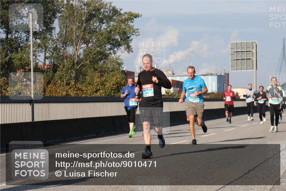 03.10.2025 - Köhlbrandbrückenlauf Luisa Fischer http://msf.ph/oto/9010471 03.10.2025 10:52:31 Position 3 2807 meine-sportfotos.de