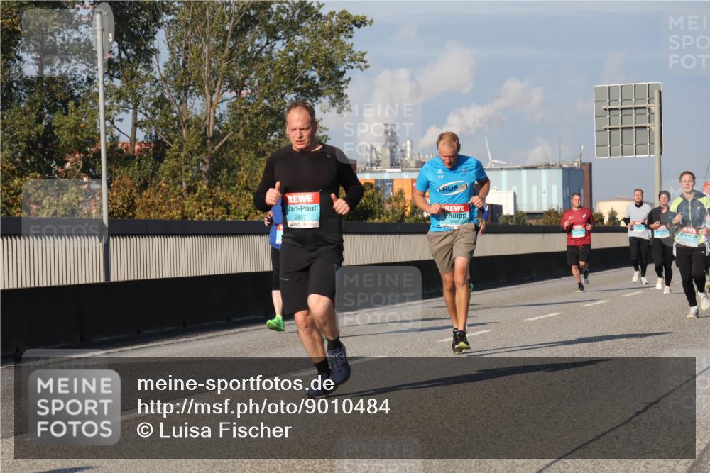 03.10.2025 - Köhlbrandbrückenlauf Luisa Fischer http://msf.ph/oto/9010484 03.10.2025 10:52:32 Position 3 2807 meine-sportfotos.de