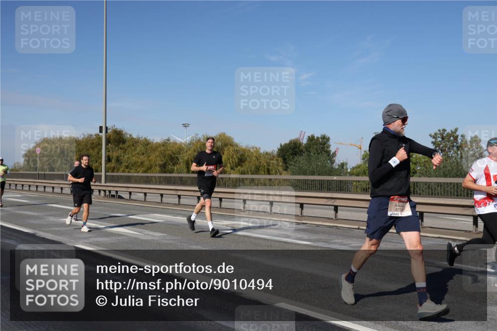 03.10.2025 - Köhlbrandbrückenlauf Julia Fischer http://msf.ph/oto/9010494 03.10.2025 12:56:14 Position 3 6779 meine-sportfotos.de
