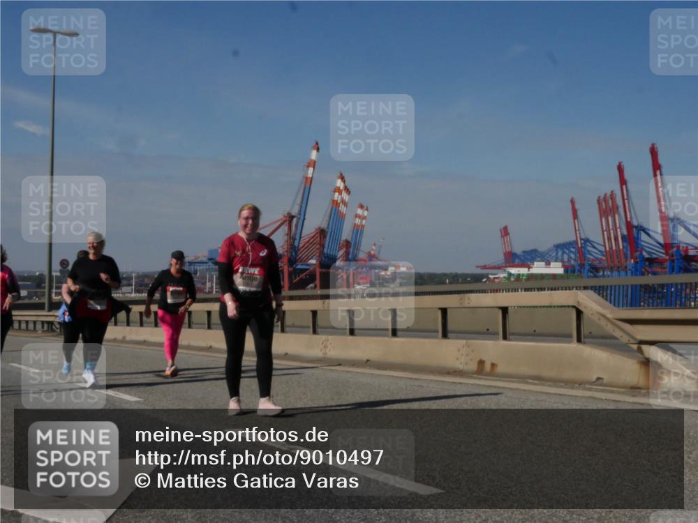 03.10.2025 - Köhlbrandbrückenlauf Matties Gatica Varas http://msf.ph/oto/9010497 03.10.2025 13:10:45 Position 2  meine-sportfotos.de