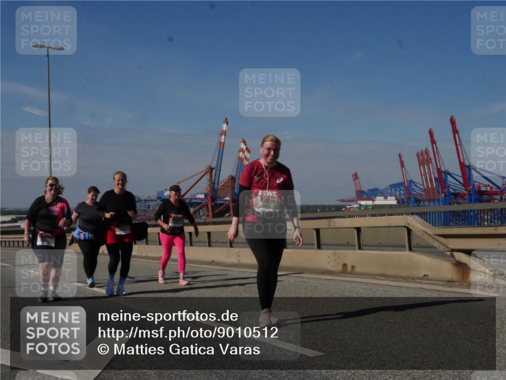 03.10.2025 - Köhlbrandbrückenlauf Matties Gatica Varas http://msf.ph/oto/9010512 03.10.2025 13:10:46 Position 2  meine-sportfotos.de