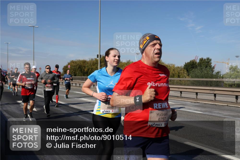 03.10.2025 - Köhlbrandbrückenlauf Julia Fischer http://msf.ph/oto/9010514 03.10.2025 12:56:19 Position 3 4845, 6797 meine-sportfotos.de