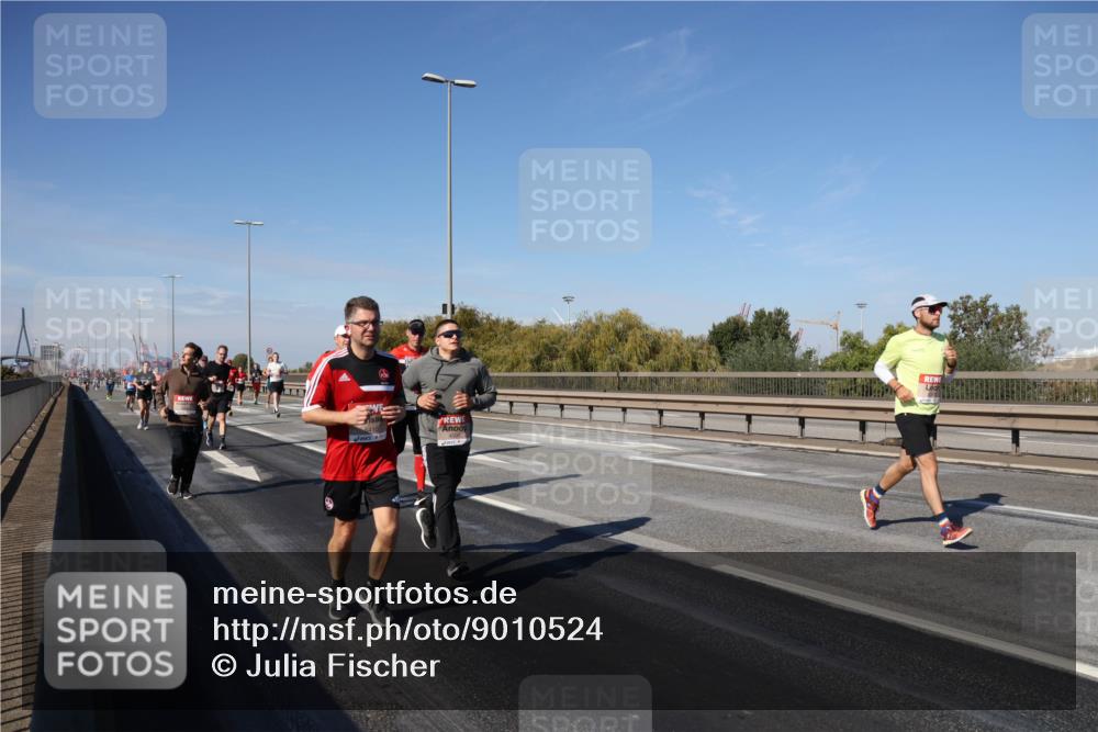 03.10.2025 - Köhlbrandbrückenlauf Julia Fischer http://msf.ph/oto/9010524 03.10.2025 12:56:20 Position 3  meine-sportfotos.de