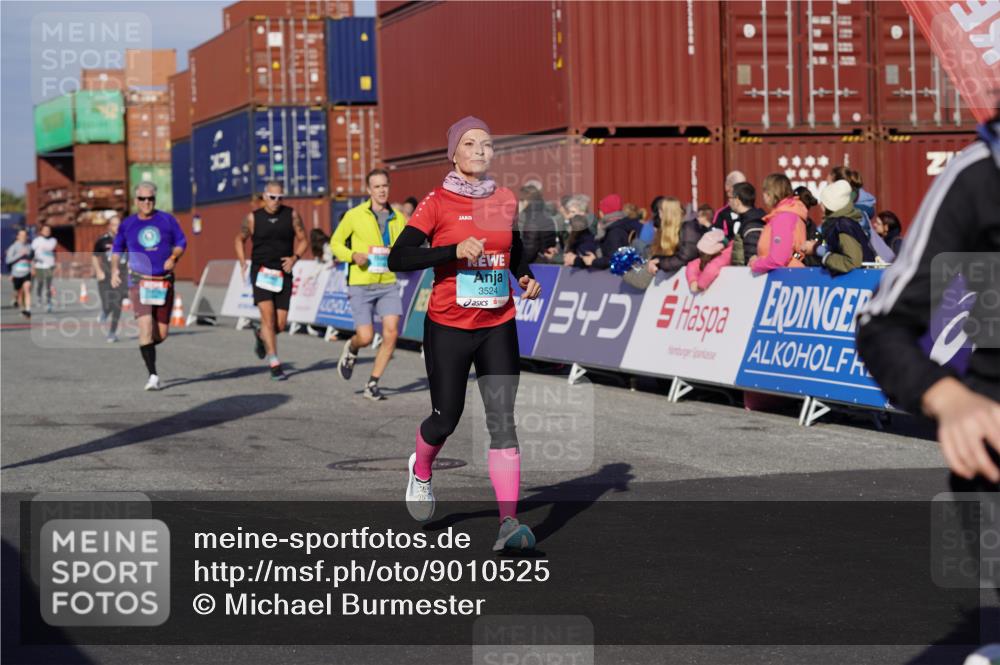 03.10.2025 - Köhlbrandbrückenlauf Michael Burmester http://msf.ph/oto/9010525 03.10.2025 10:11:32 Ziel 1435, 1522, 1679, 1768, 1921, 2256, 3406, 3524 meine-sportfotos.de