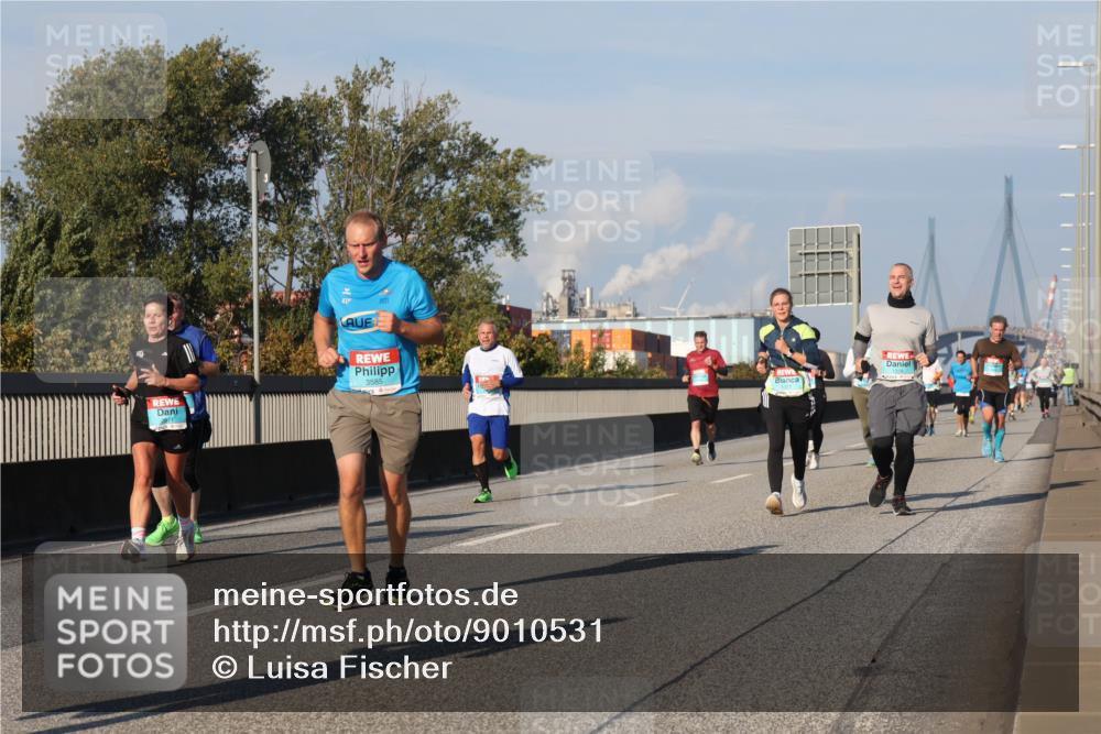 03.10.2025 - Köhlbrandbrückenlauf Luisa Fischer http://msf.ph/oto/9010531 03.10.2025 10:52:35 Position 3 3585 meine-sportfotos.de