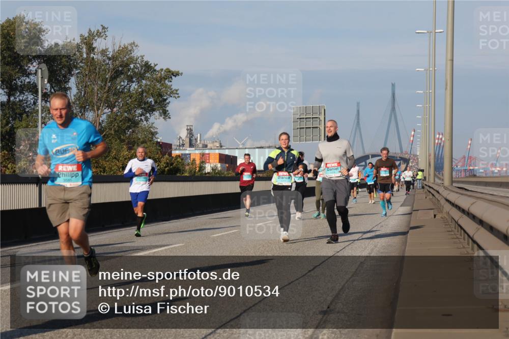 03.10.2025 - Köhlbrandbrückenlauf Luisa Fischer http://msf.ph/oto/9010534 03.10.2025 10:52:35 Position 3 3585 meine-sportfotos.de