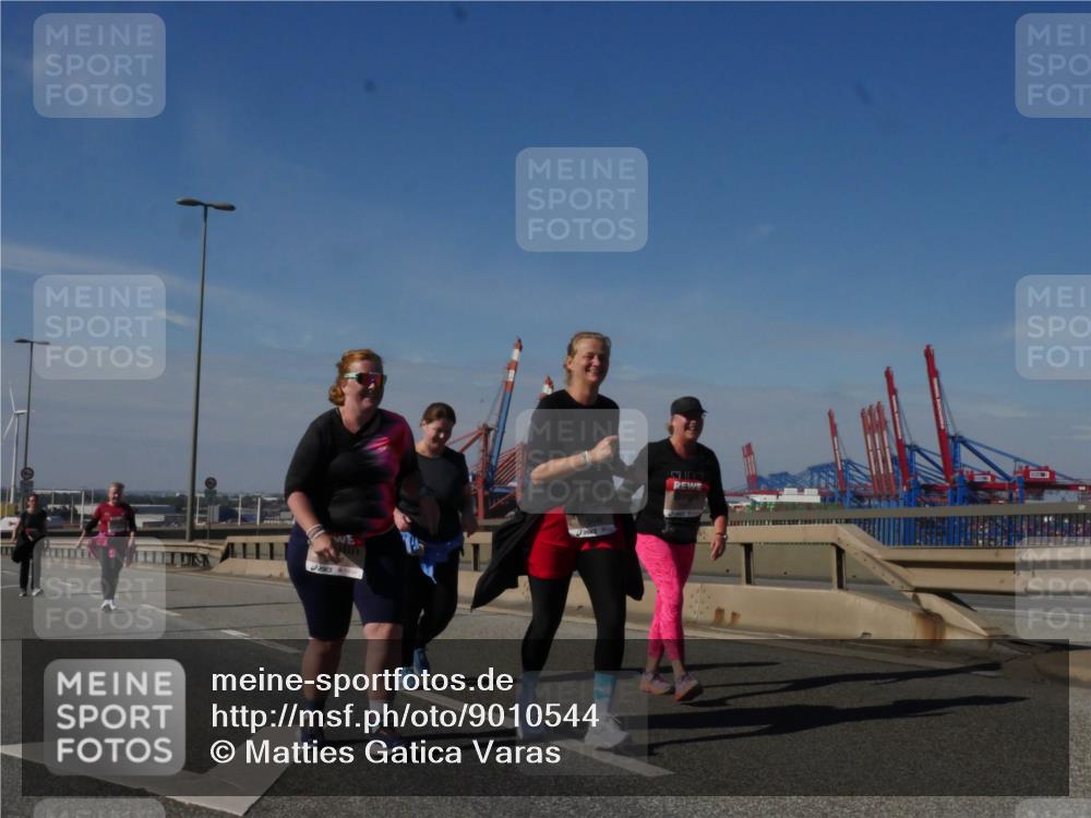 03.10.2025 - Köhlbrandbrückenlauf Matties Gatica Varas http://msf.ph/oto/9010544 03.10.2025 13:10:49 Position 2  meine-sportfotos.de