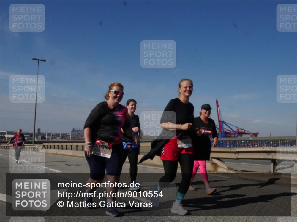 03.10.2025 - Köhlbrandbrückenlauf Matties Gatica Varas http://msf.ph/oto/9010554 03.10.2025 13:10:50 Position 2 5471 meine-sportfotos.de