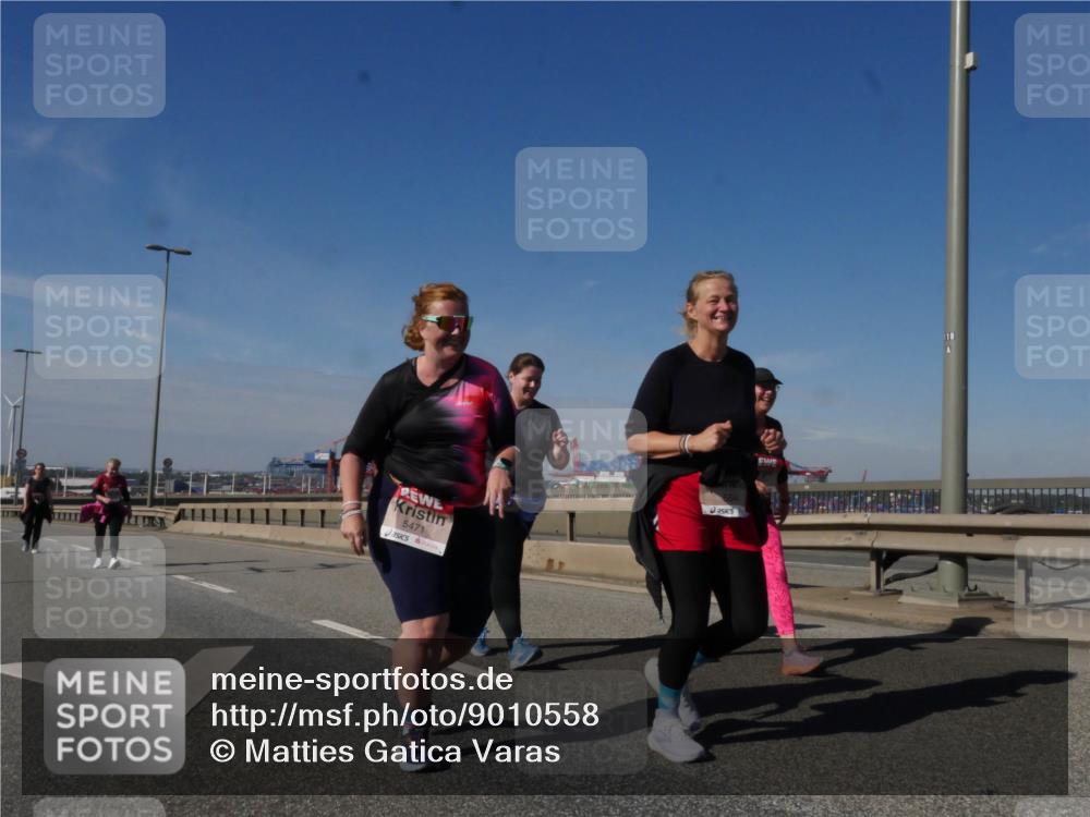 03.10.2025 - Köhlbrandbrückenlauf Matties Gatica Varas http://msf.ph/oto/9010558 03.10.2025 13:10:50 Position 2 1103, 5471, 118 meine-sportfotos.de