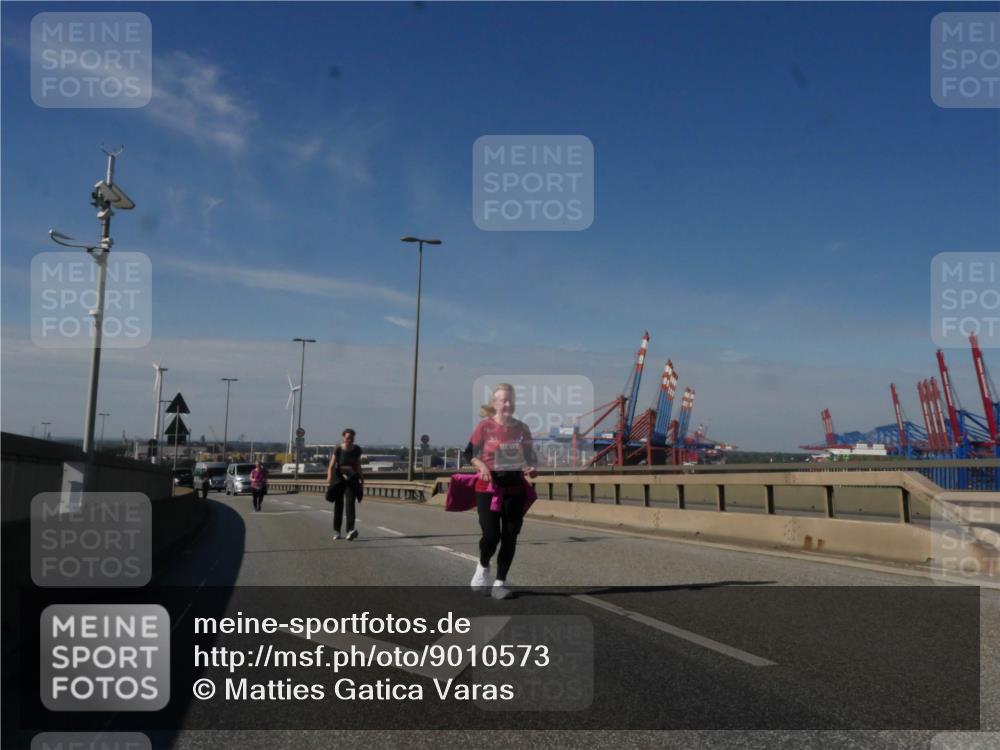 03.10.2025 - Köhlbrandbrückenlauf Matties Gatica Varas http://msf.ph/oto/9010573 03.10.2025 13:10:54 Position 2  meine-sportfotos.de