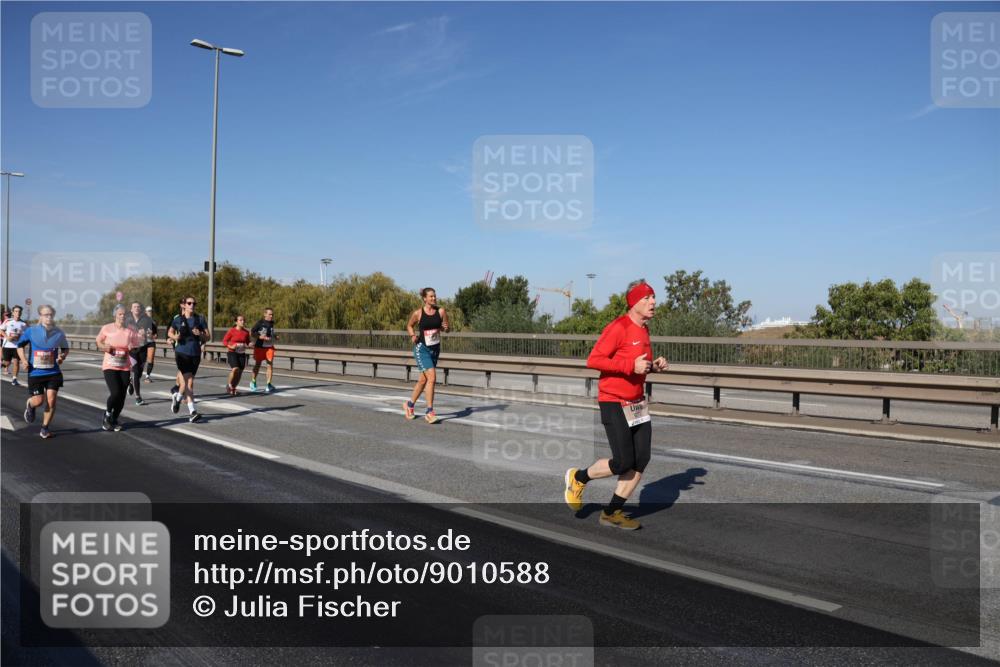 03.10.2025 - Köhlbrandbrückenlauf Julia Fischer http://msf.ph/oto/9010588 03.10.2025 12:56:28 Position 3  meine-sportfotos.de