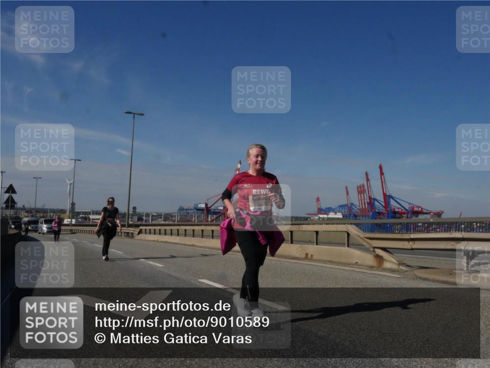 03.10.2025 - Köhlbrandbrückenlauf Matties Gatica Varas http://msf.ph/oto/9010589 03.10.2025 13:10:56 Position 2  meine-sportfotos.de