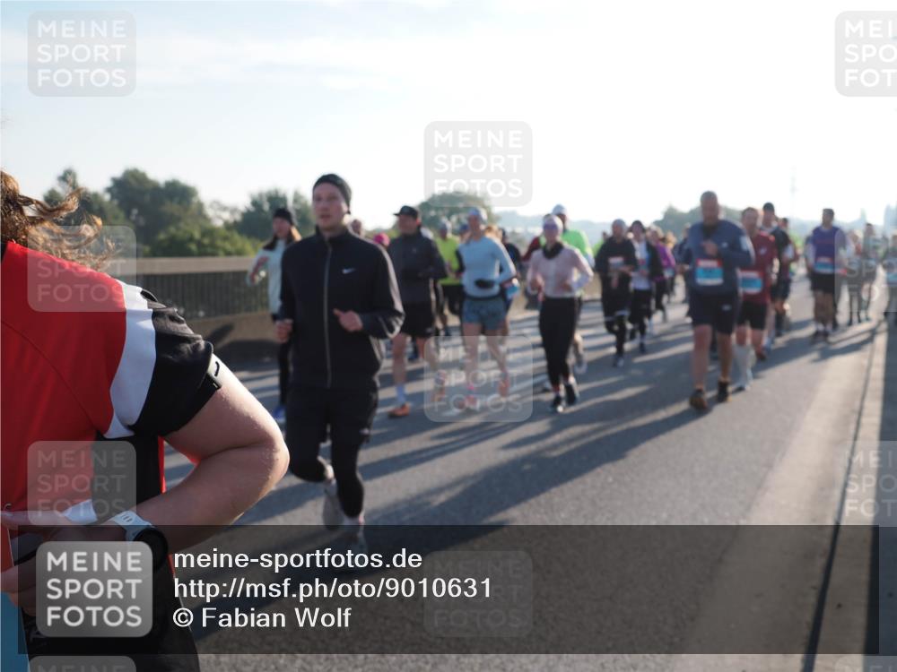 03.10.2025 - Köhlbrandbrückenlauf Fabian Wolf http://msf.ph/oto/9010631 03.10.2025 09:21:49 Position 3  meine-sportfotos.de
