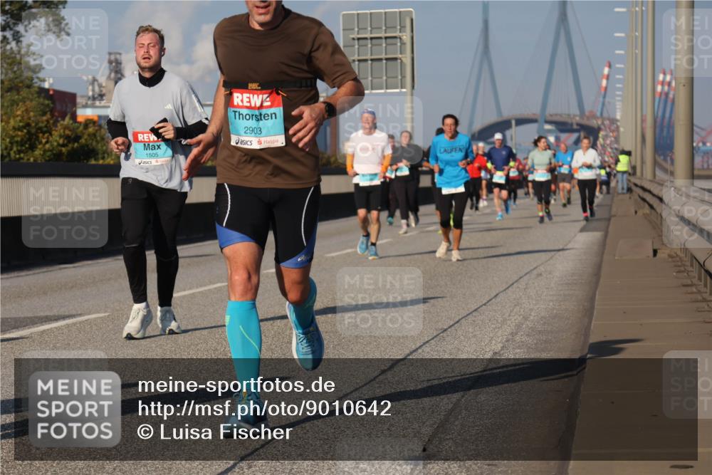 03.10.2025 - Köhlbrandbrückenlauf Luisa Fischer http://msf.ph/oto/9010642 03.10.2025 10:52:43 Position 3 1505, 2903 meine-sportfotos.de