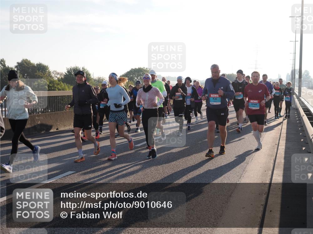 03.10.2025 - Köhlbrandbrückenlauf Fabian Wolf http://msf.ph/oto/9010646 03.10.2025 09:21:50 Position 3 1993, 1883 meine-sportfotos.de