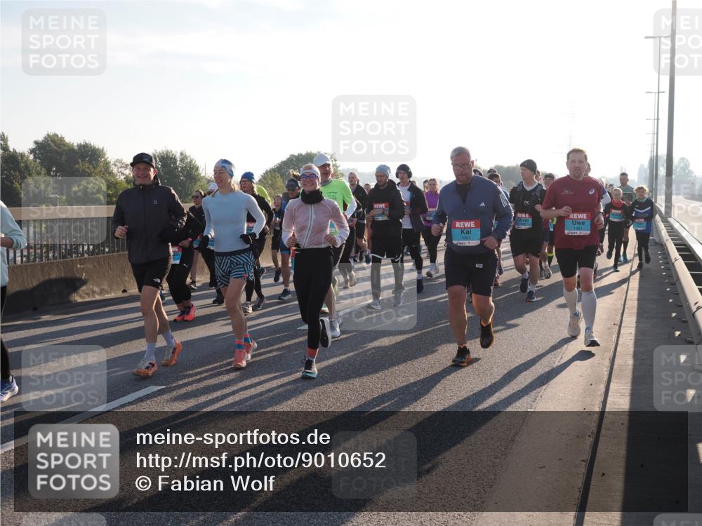 03.10.2025 - Köhlbrandbrückenlauf Fabian Wolf http://msf.ph/oto/9010652 03.10.2025 09:21:50 Position 3 1993 meine-sportfotos.de
