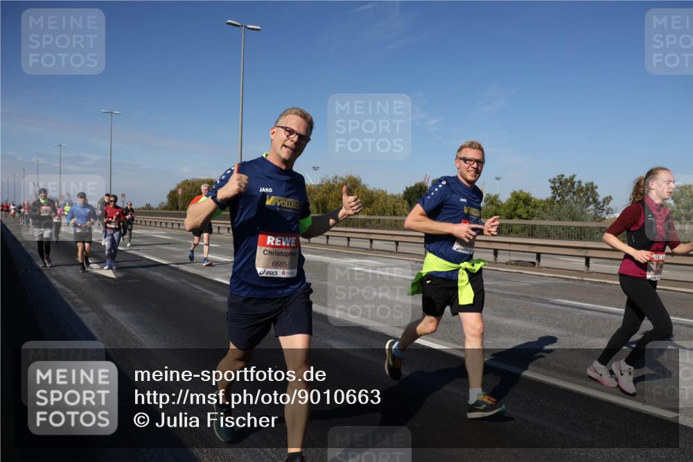 03.10.2025 - Köhlbrandbrückenlauf Julia Fischer http://msf.ph/oto/9010663 03.10.2025 12:56:44 Position 3 6685 meine-sportfotos.de