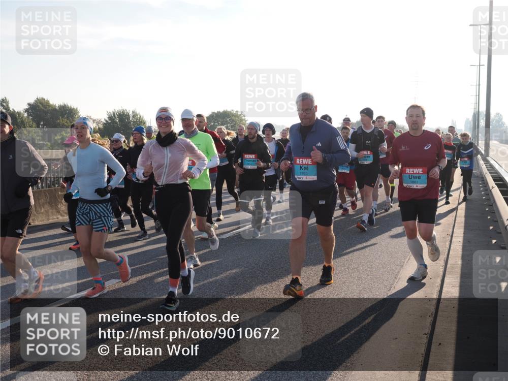 03.10.2025 - Köhlbrandbrückenlauf Fabian Wolf http://msf.ph/oto/9010672 03.10.2025 09:21:51 Position 3 1993, 1883 meine-sportfotos.de