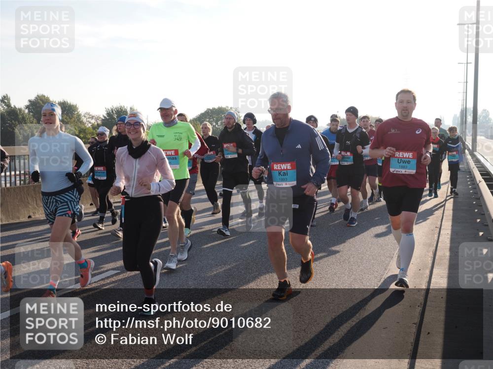 03.10.2025 - Köhlbrandbrückenlauf Fabian Wolf http://msf.ph/oto/9010682 03.10.2025 09:21:51 Position 3 1993, 1883 meine-sportfotos.de
