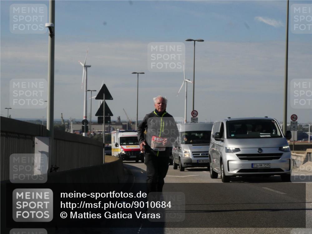 03.10.2025 - Köhlbrandbrückenlauf Matties Gatica Varas http://msf.ph/oto/9010684 03.10.2025 13:11:16 Position 2 500, 1249, 3195 meine-sportfotos.de