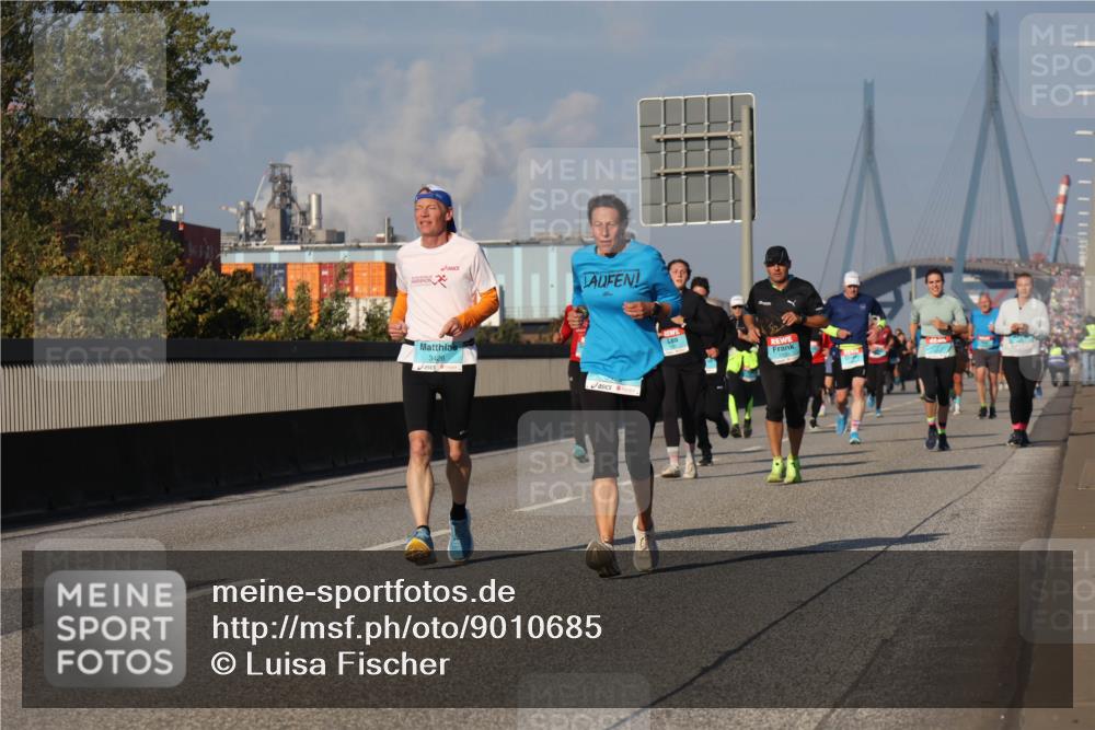03.10.2025 - Köhlbrandbrückenlauf Luisa Fischer http://msf.ph/oto/9010685 03.10.2025 10:52:47 Position 3 3426 meine-sportfotos.de