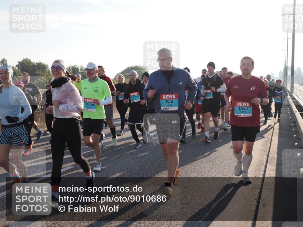 03.10.2025 - Köhlbrandbrückenlauf Fabian Wolf http://msf.ph/oto/9010686 03.10.2025 09:21:51 Position 3 3265, 1993, 1883 meine-sportfotos.de