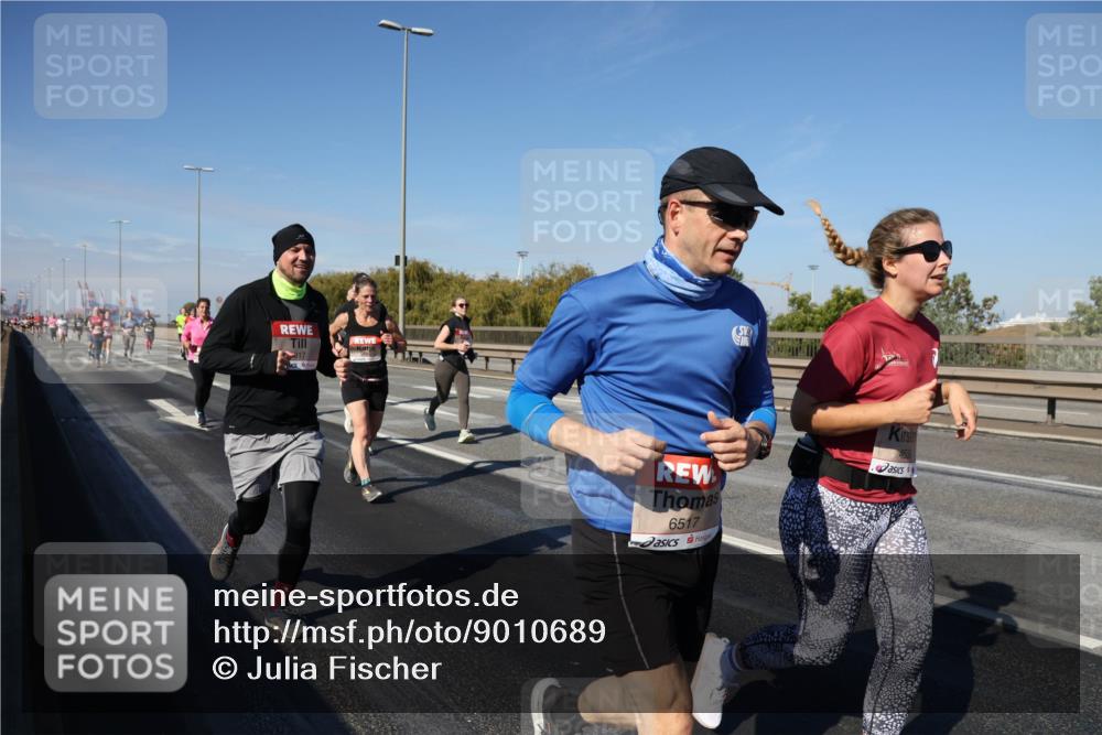 03.10.2025 - Köhlbrandbrückenlauf Julia Fischer http://msf.ph/oto/9010689 03.10.2025 12:56:48 Position 3 317, 6517 meine-sportfotos.de