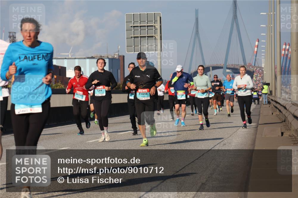 03.10.2025 - Köhlbrandbrückenlauf Luisa Fischer http://msf.ph/oto/9010712 03.10.2025 10:52:49 Position 3 1301, 1333 meine-sportfotos.de