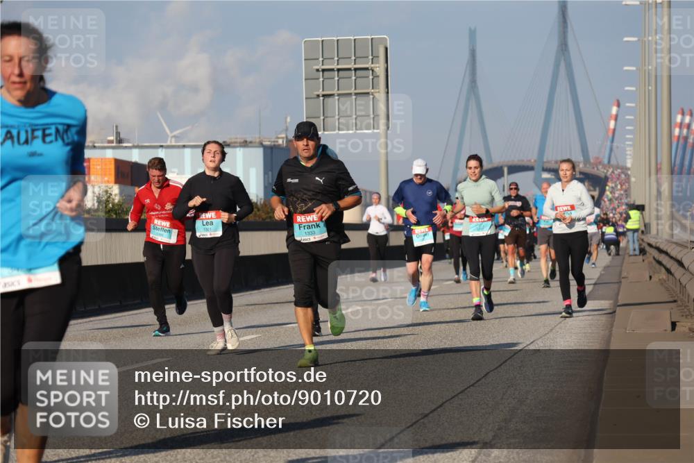 03.10.2025 - Köhlbrandbrückenlauf Luisa Fischer http://msf.ph/oto/9010720 03.10.2025 10:52:50 Position 3 1301, 1333 meine-sportfotos.de