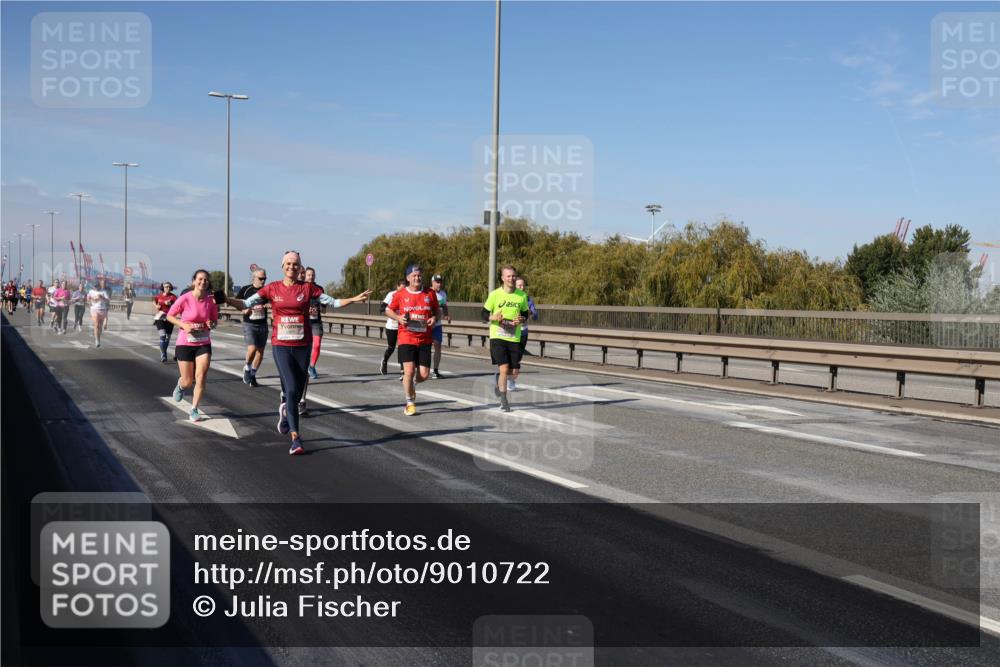 03.10.2025 - Köhlbrandbrückenlauf Julia Fischer http://msf.ph/oto/9010722 03.10.2025 12:56:54 Position 3  meine-sportfotos.de