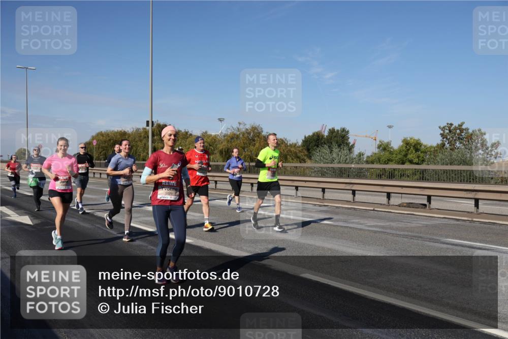 03.10.2025 - Köhlbrandbrückenlauf Julia Fischer http://msf.ph/oto/9010728 03.10.2025 12:56:55 Position 3 5029 meine-sportfotos.de