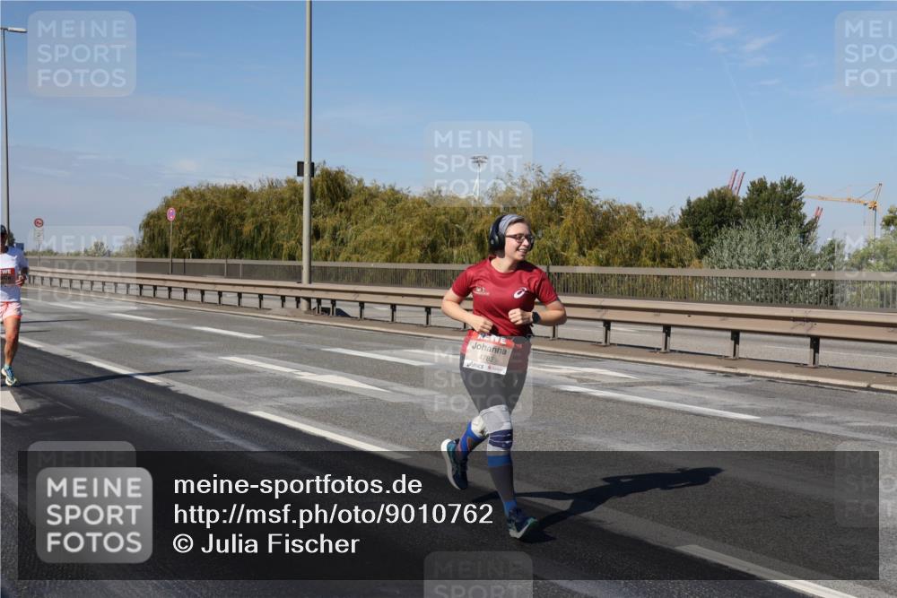 03.10.2025 - Köhlbrandbrückenlauf Julia Fischer http://msf.ph/oto/9010762 03.10.2025 12:57:00 Position 3 4782 meine-sportfotos.de