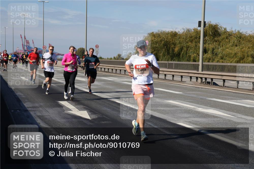 03.10.2025 - Köhlbrandbrückenlauf Julia Fischer http://msf.ph/oto/9010769 03.10.2025 12:57:02 Position 3 4609 meine-sportfotos.de