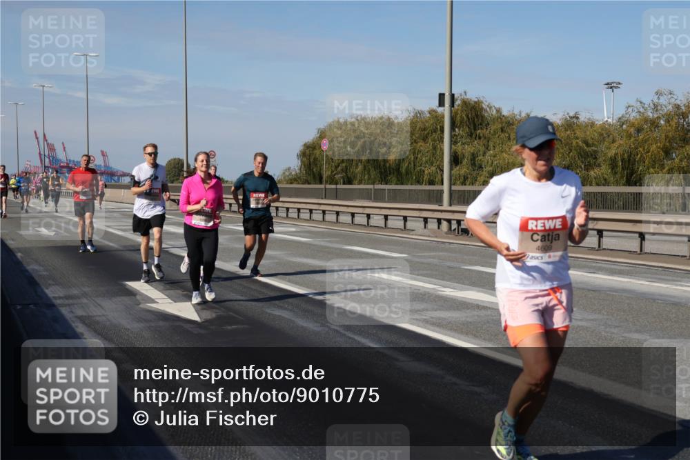 03.10.2025 - Köhlbrandbrückenlauf Julia Fischer http://msf.ph/oto/9010775 03.10.2025 12:57:03 Position 3 4609 meine-sportfotos.de